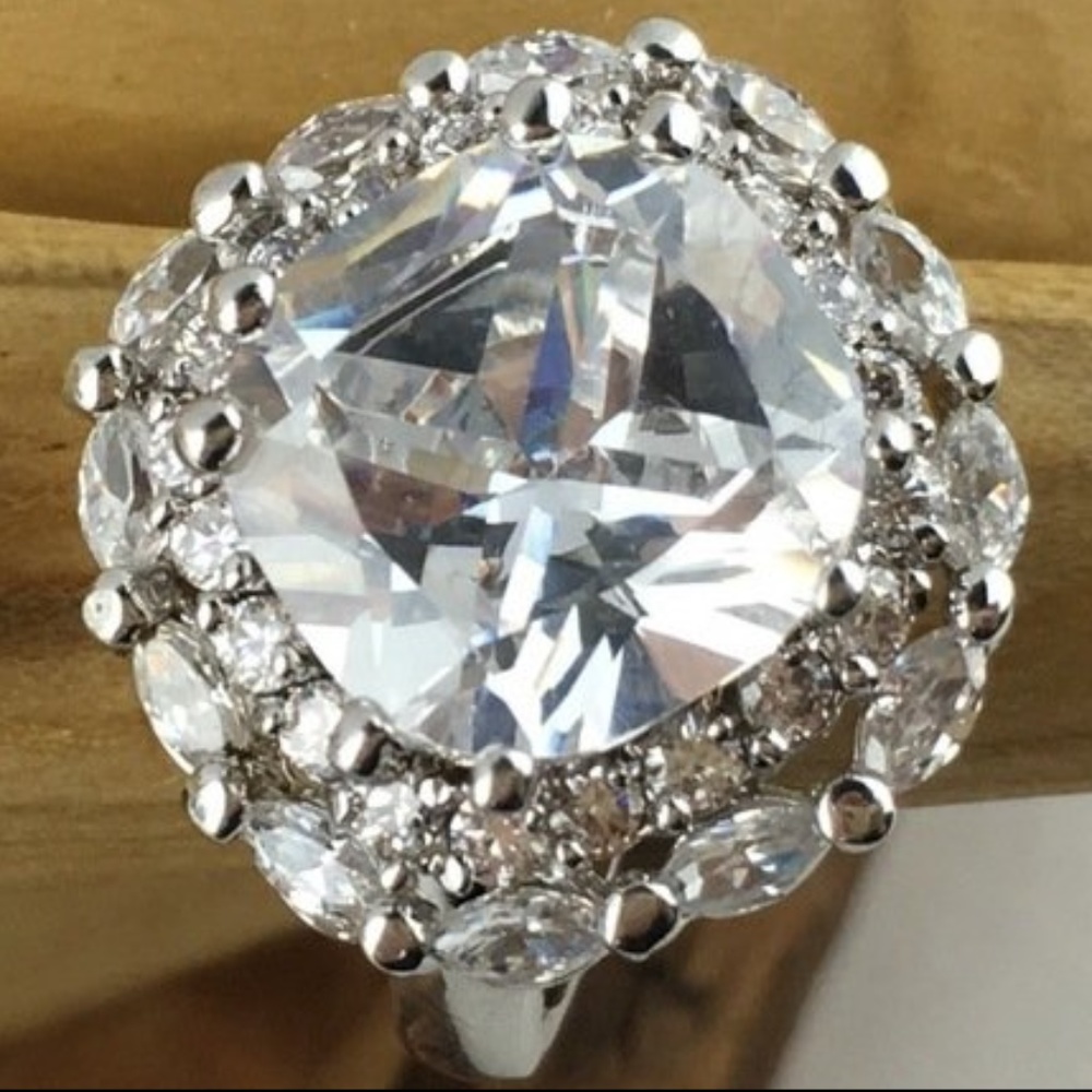 White Topaz Double Halo Cocktail Ring Sz 8